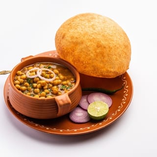 Chole Kulcha / Bhatura