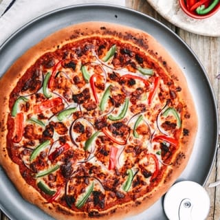 Chicken 65 Pizza