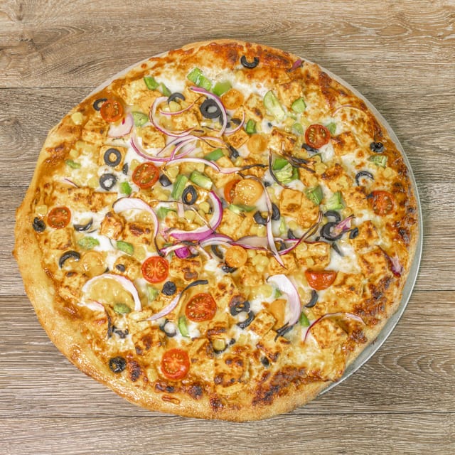 Achari Paneer Pizza.